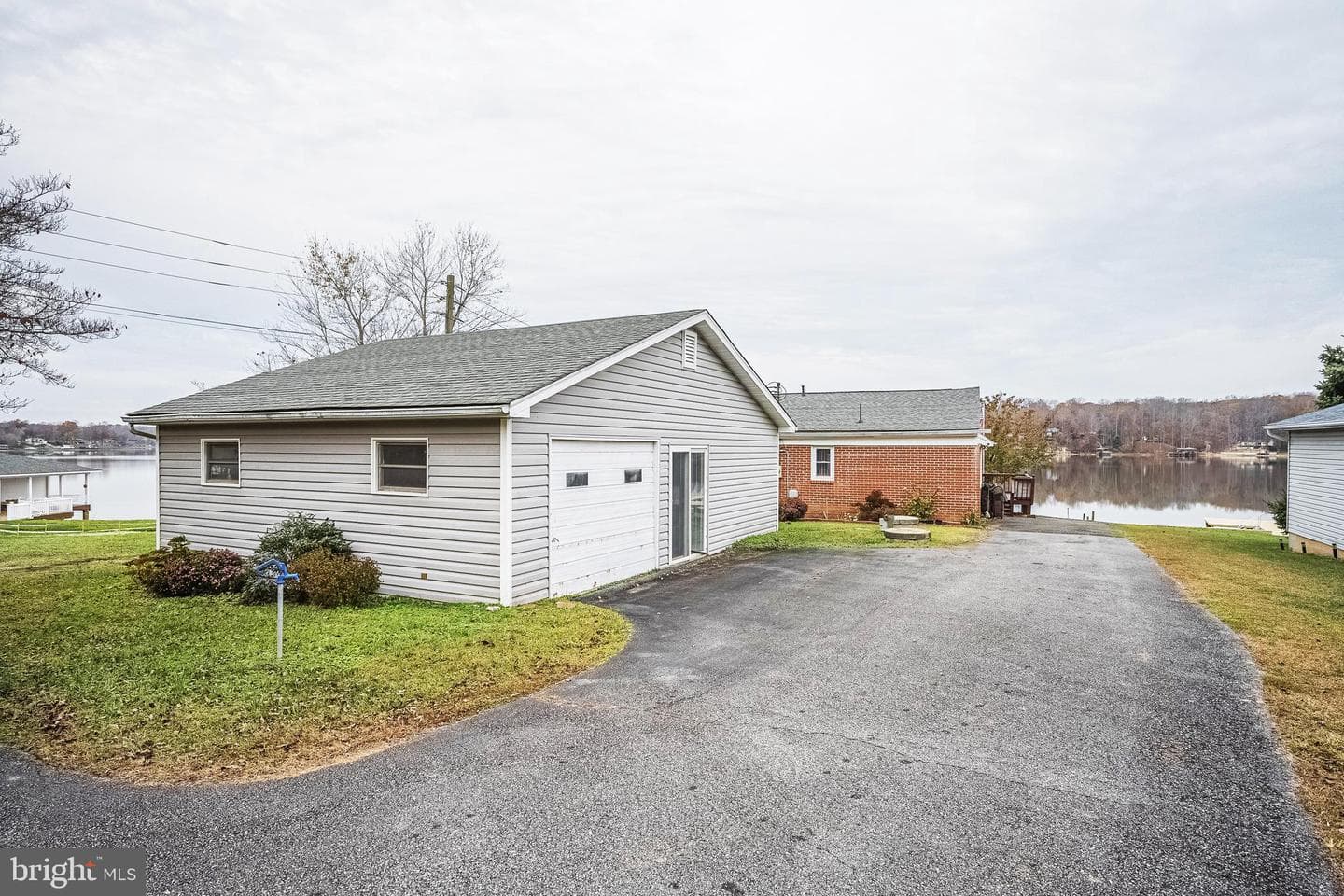 115 Lakeview Circle photo 33