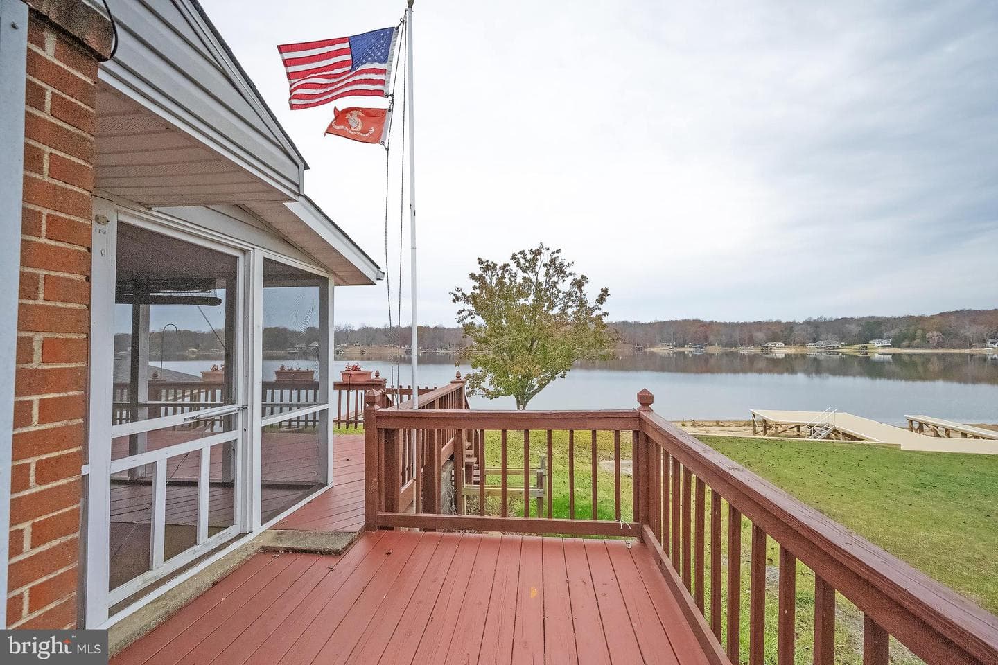 115 Lakeview Circle photo 6