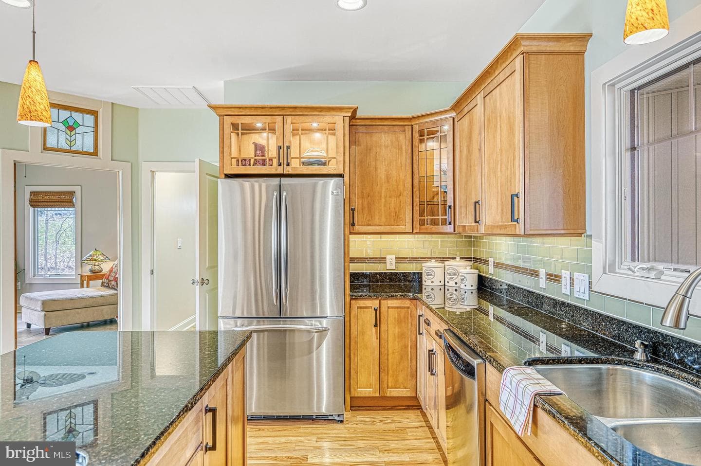 241 William Street photo 27