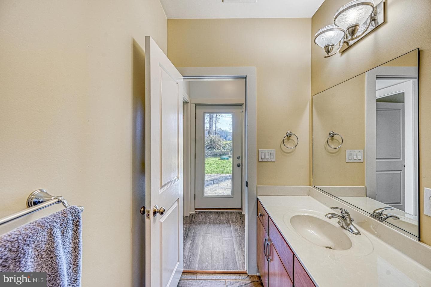 241 William Street photo 54