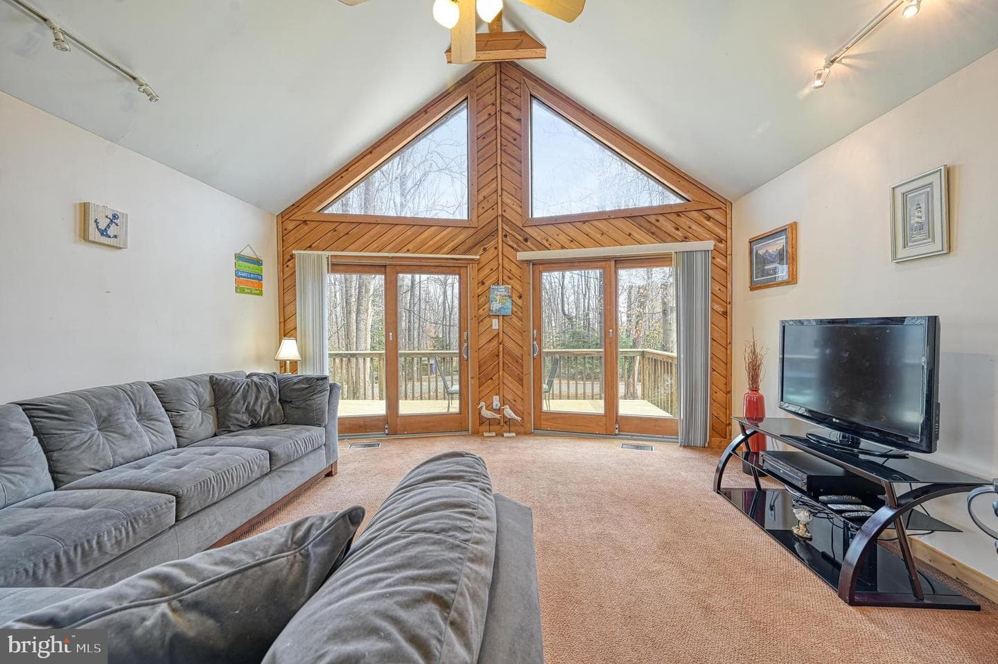 87 Bear Castle Drive photo 9