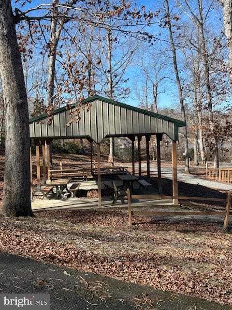 319 Pine Harbour photo 45