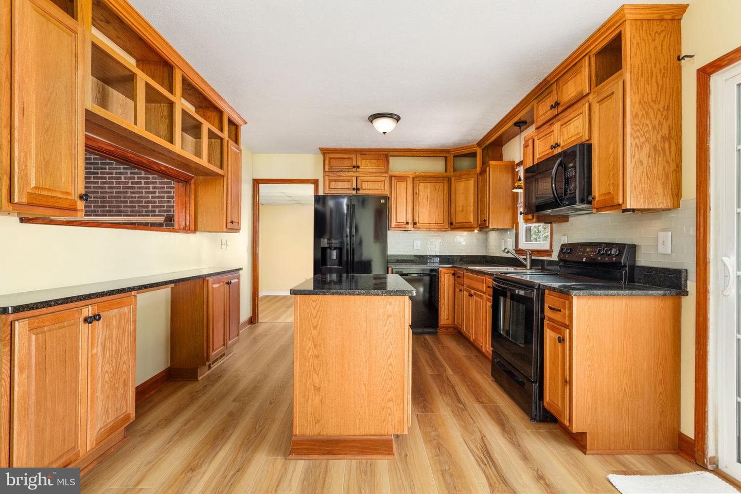 189 Bluewater Boulevard N photo 11