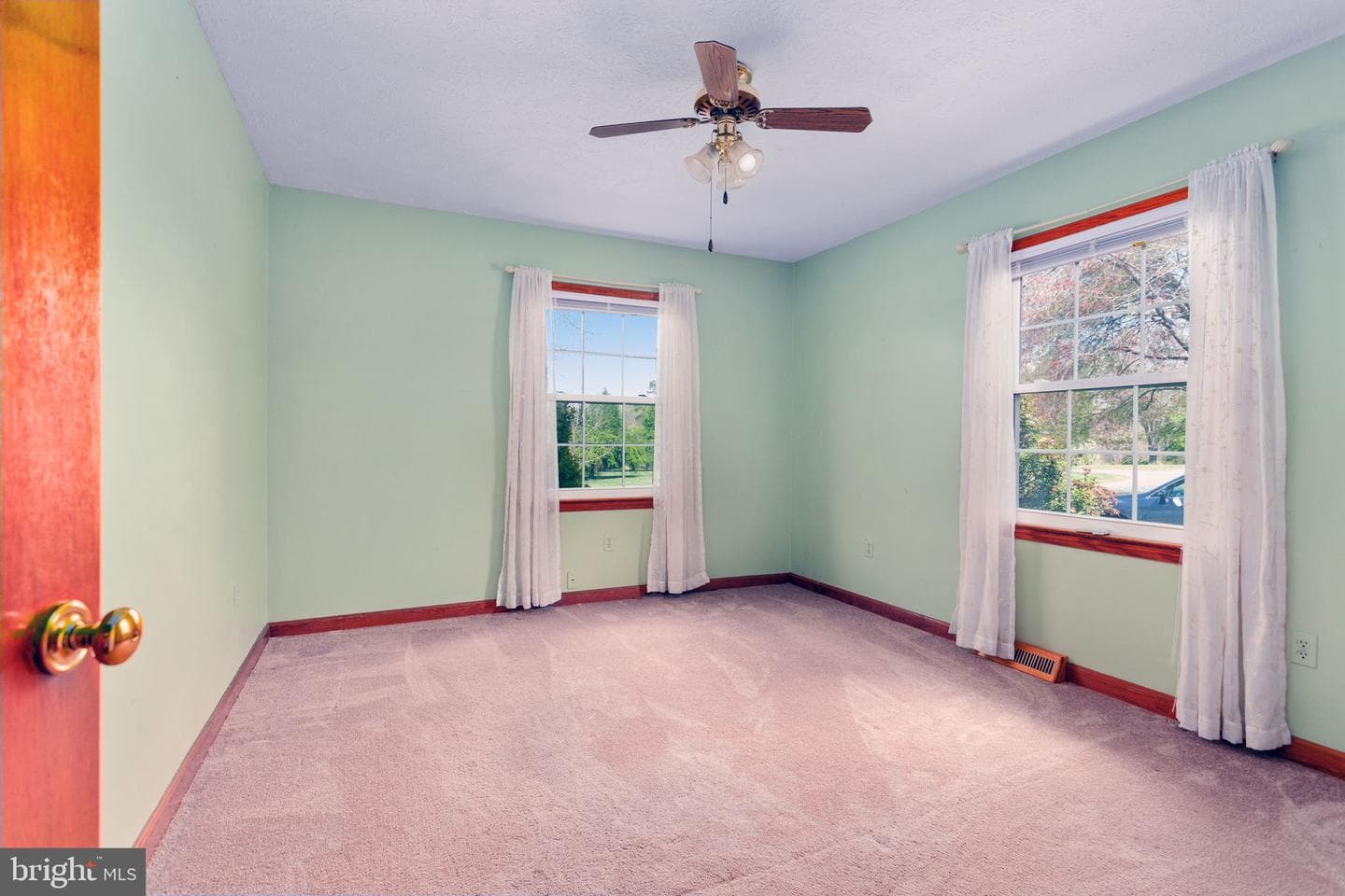 189 Bluewater Boulevard N photo 23