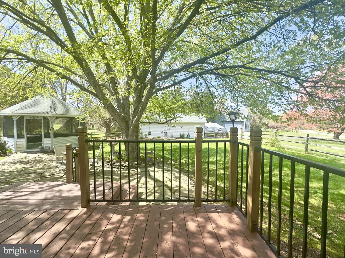 189 Bluewater Boulevard N photo 29
