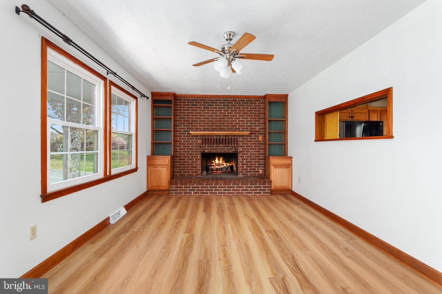 189 Bluewater Boulevard N photo 5
