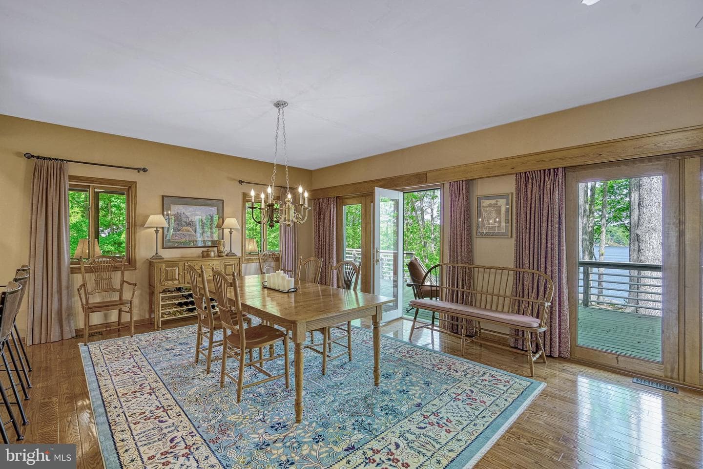 524 Douglas Road photo 13