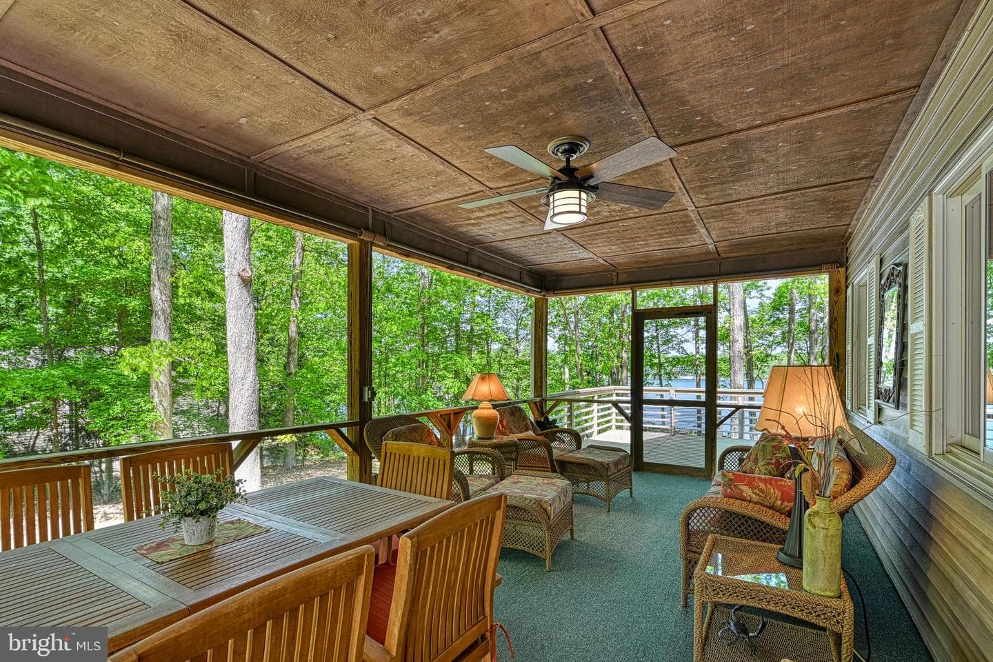 524 Douglas Road photo 41
