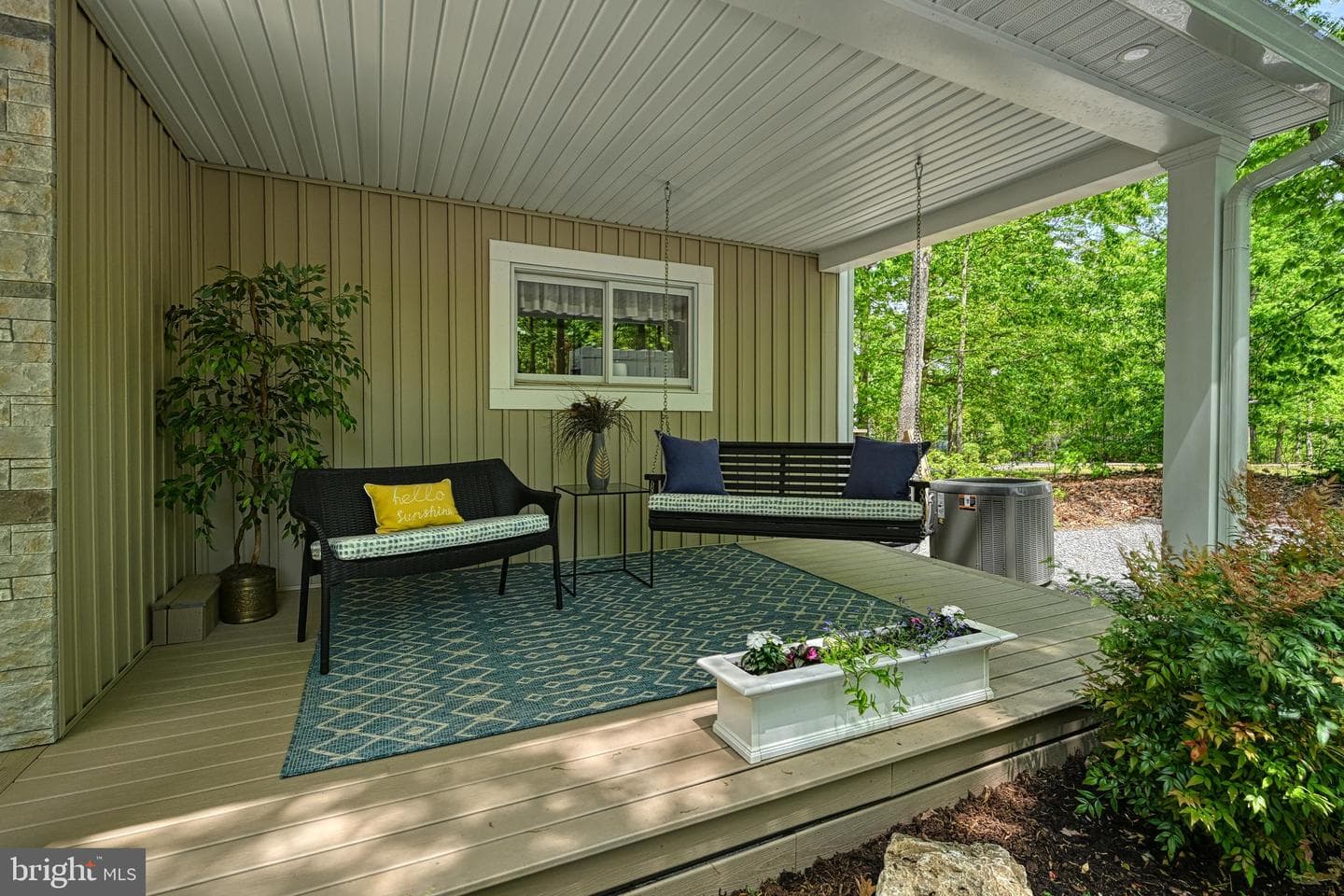 524 Douglas Road photo 44
