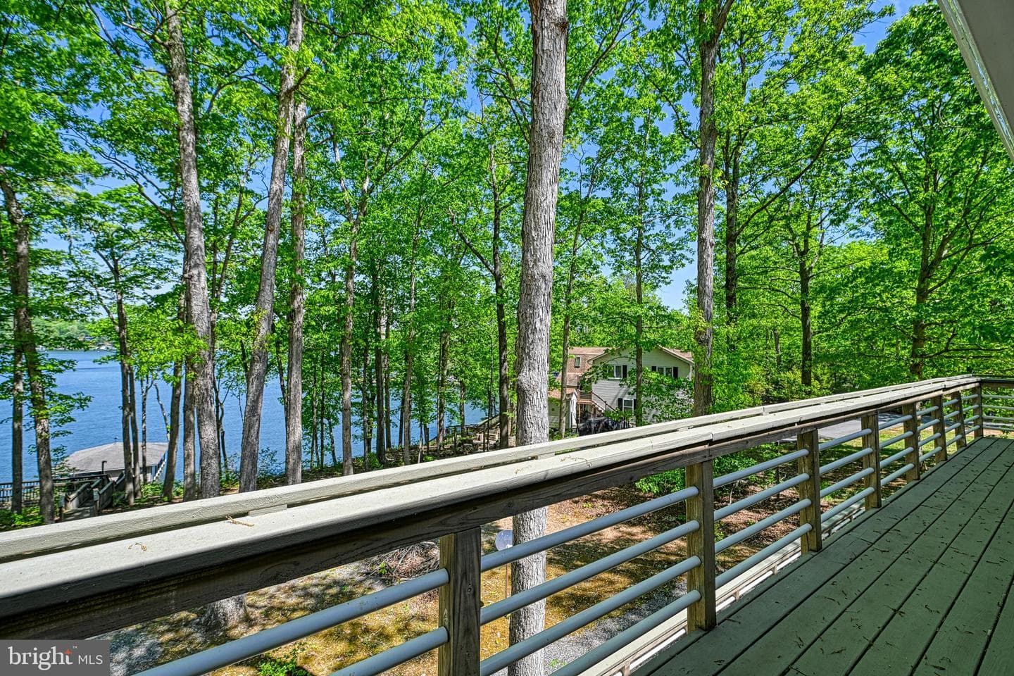 524 Douglas Road photo 46
