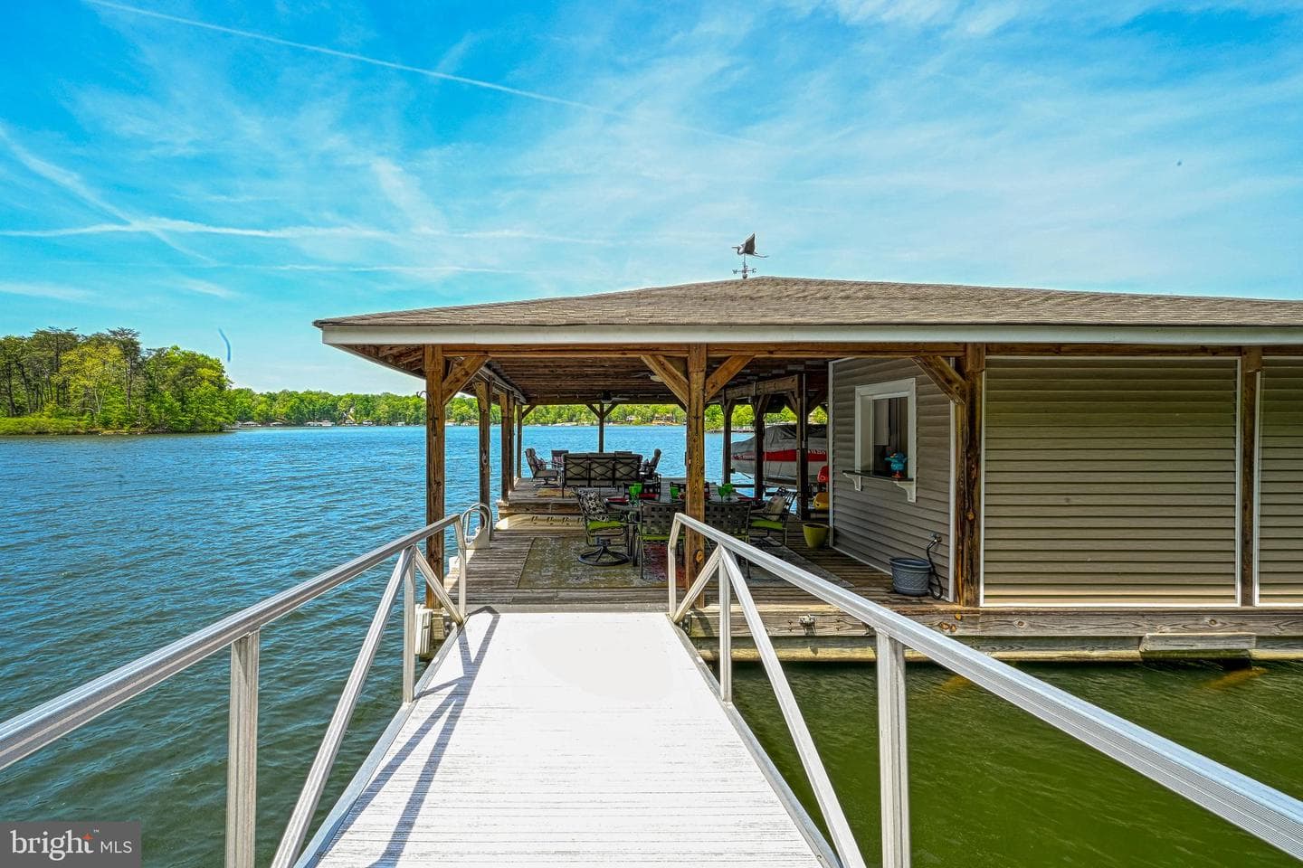 524 Douglas Road photo 52