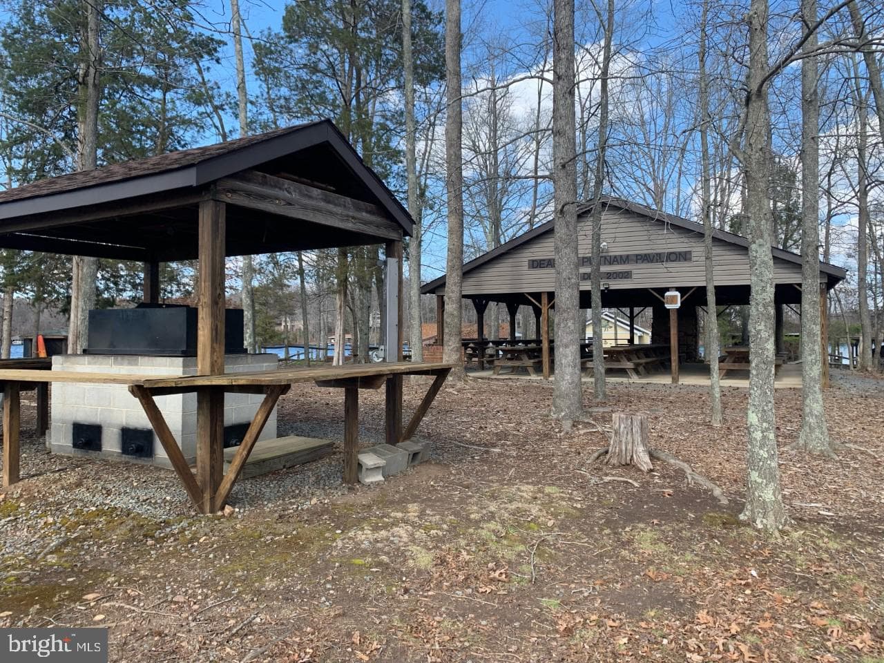 524 Douglas Road photo 66