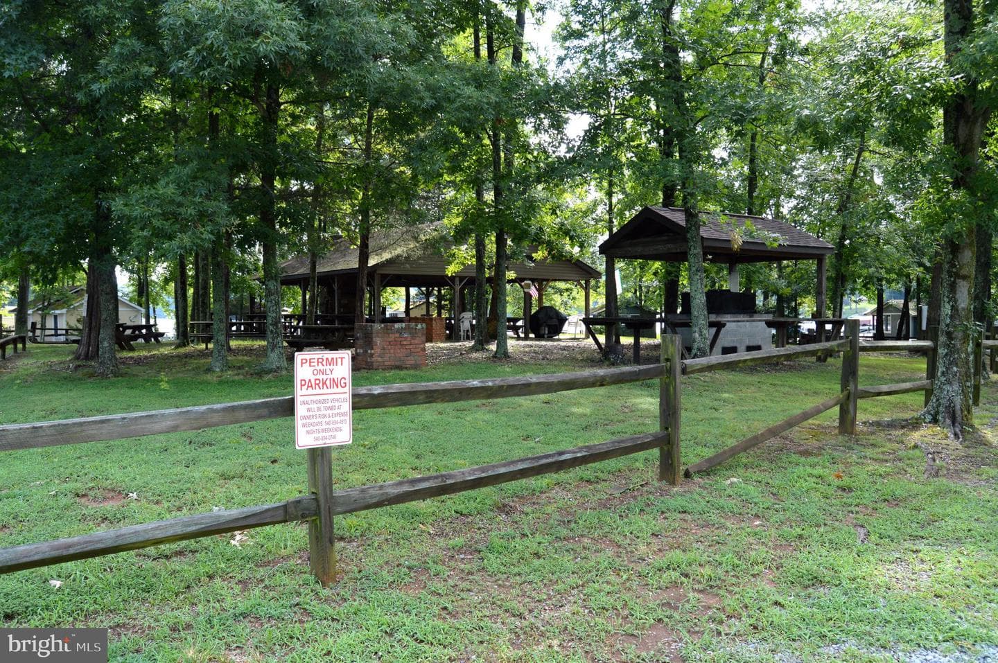 524 Douglas Road photo 67