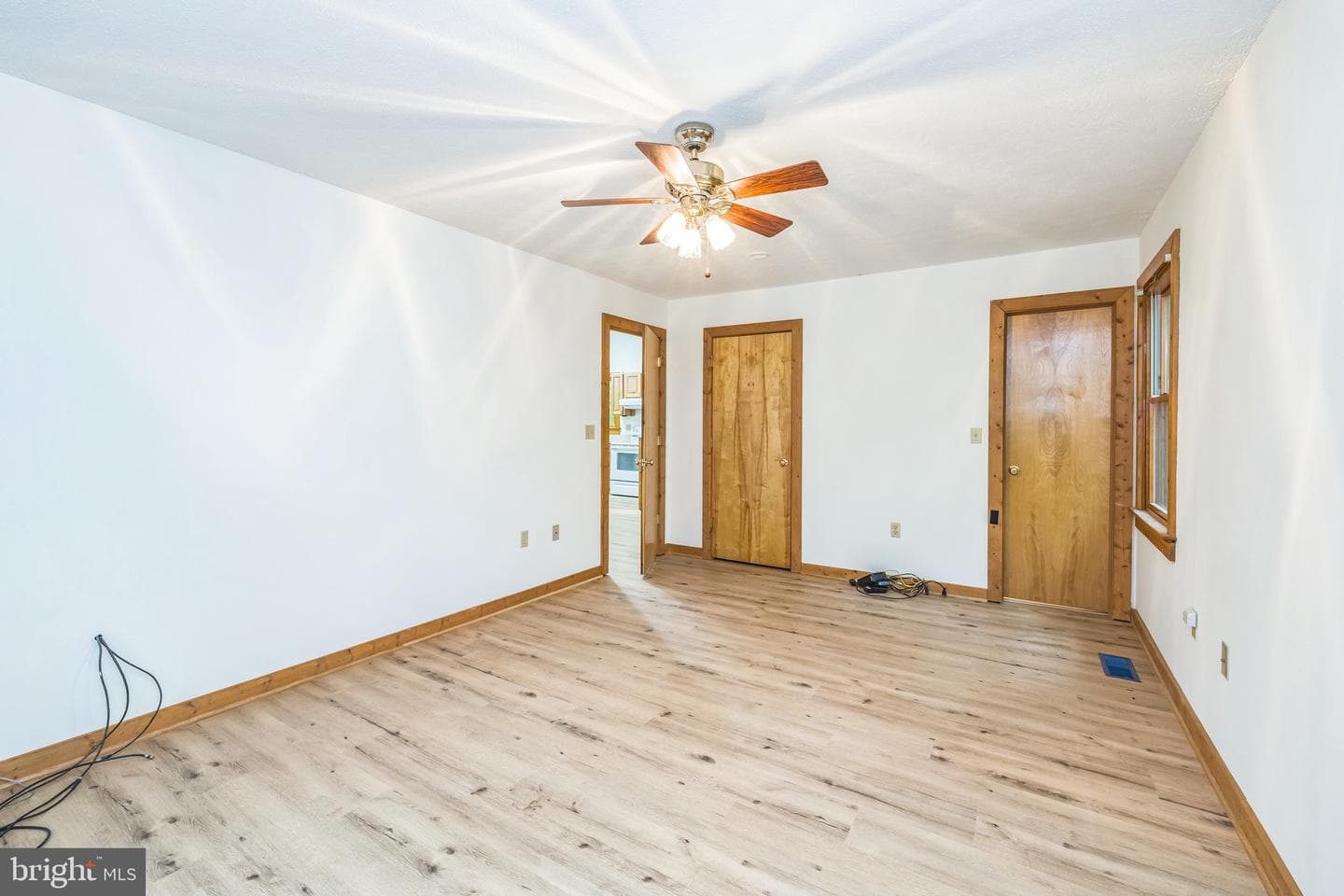 340 Wilson Street photo 10