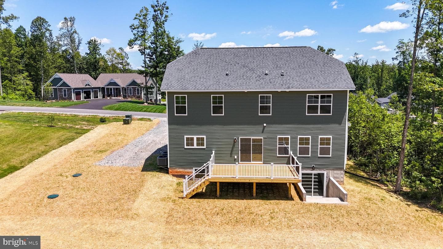 135 Fairview Drive photo 4
