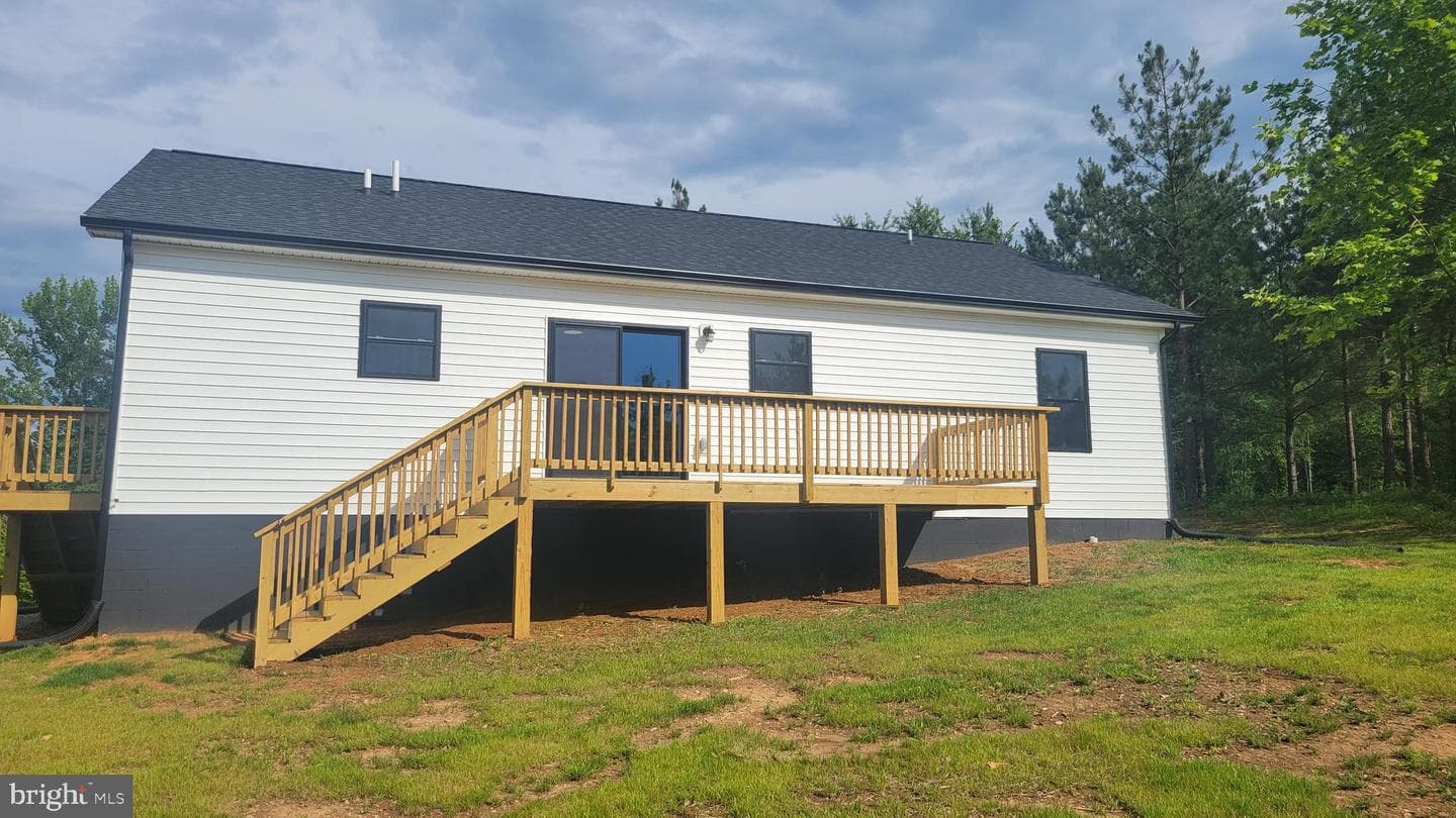 1217 Cedar Hill Rd photo 3