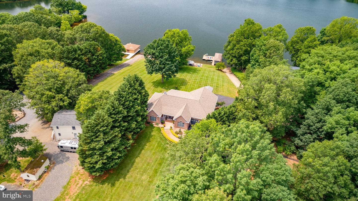 565 Busbees Point Road photo 102