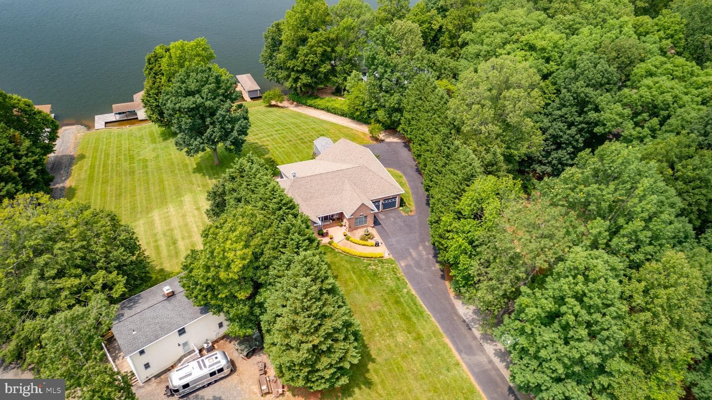 565 Busbees Point Road photo 103