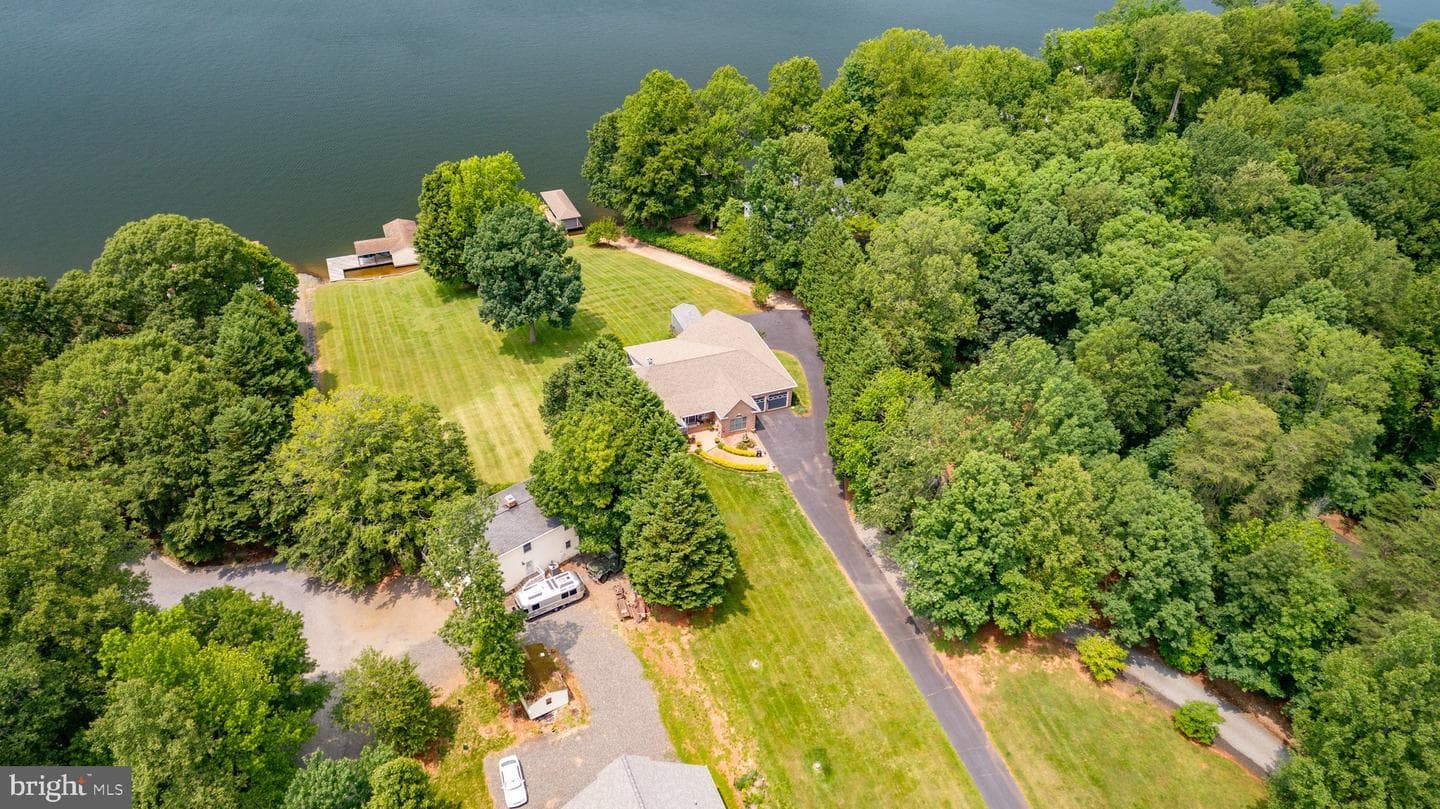 565 Busbees Point Road photo 104