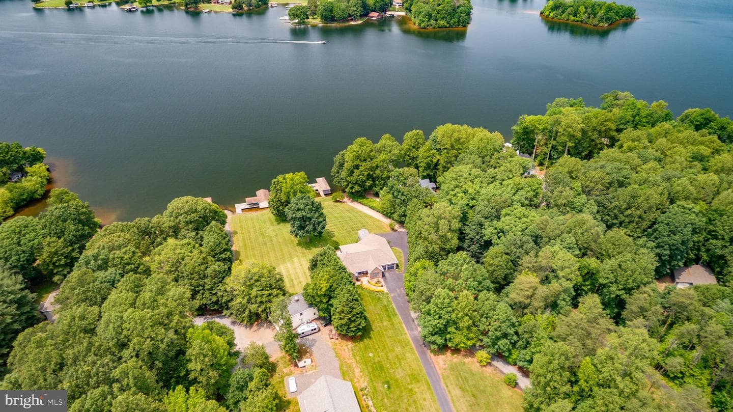 565 Busbees Point Road photo 109
