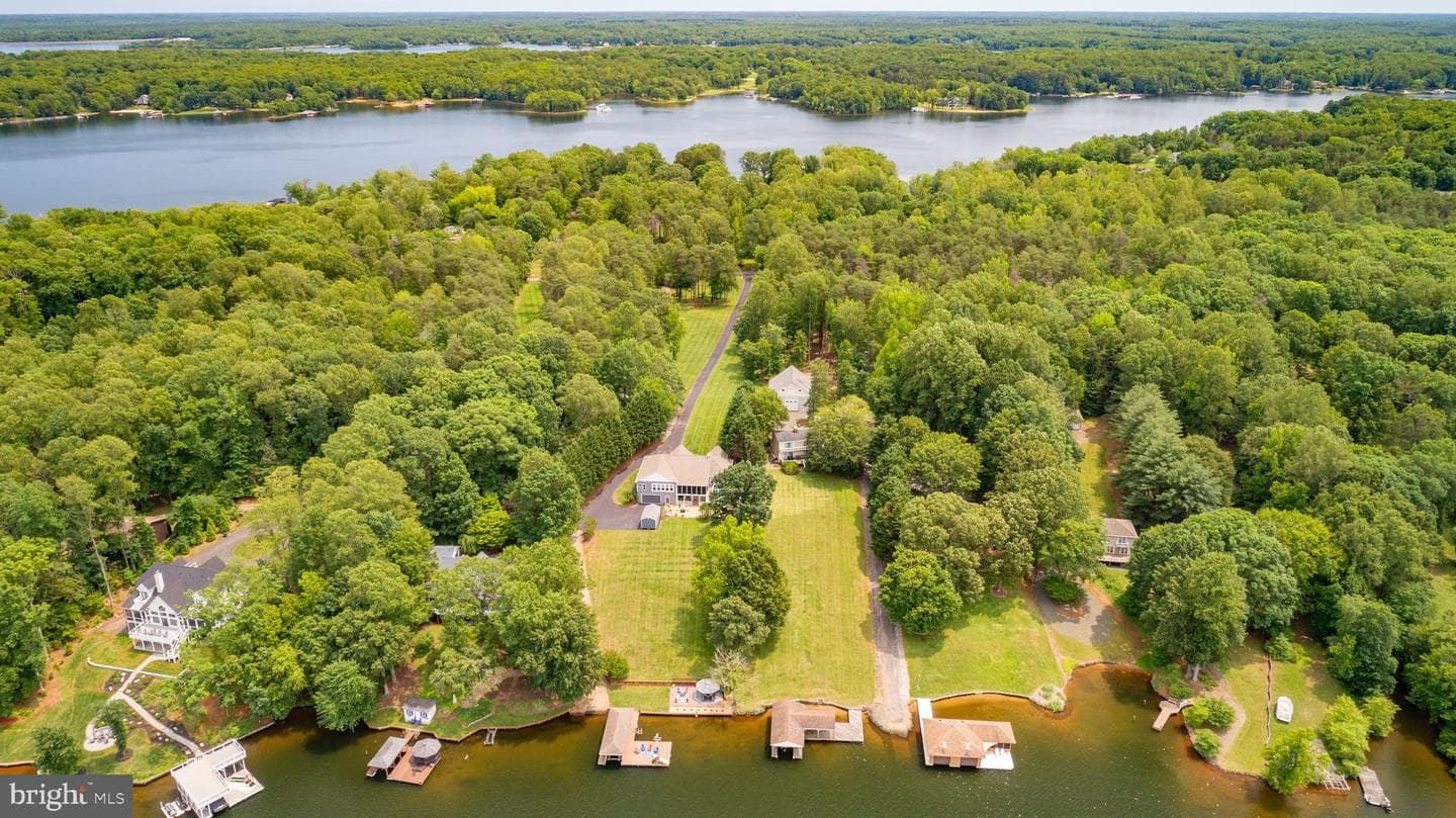565 Busbees Point Road photo 117