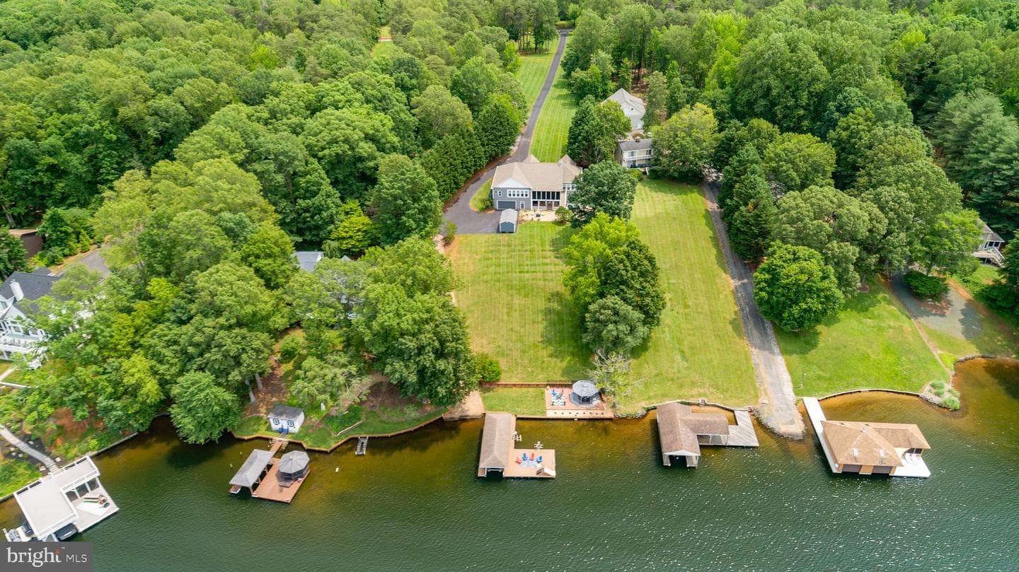 565 Busbees Point Road photo 120