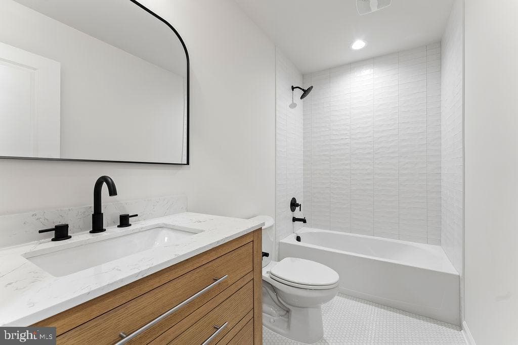 228 Poplar Drive photo 32