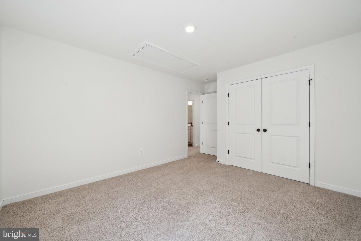 405 Richmond Avenue photo 24