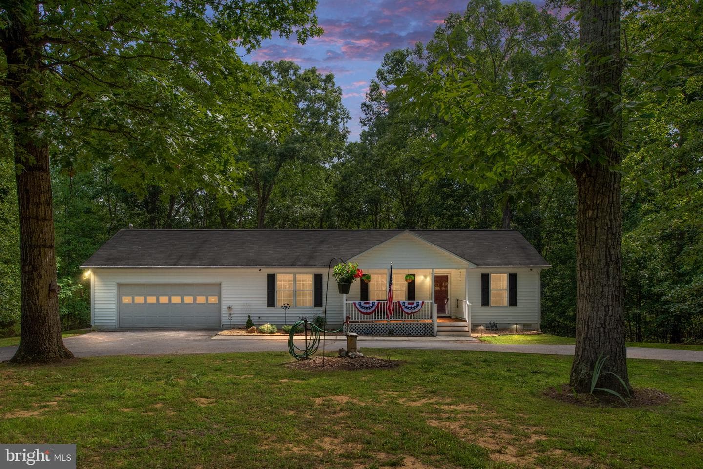238 David Road photo 4