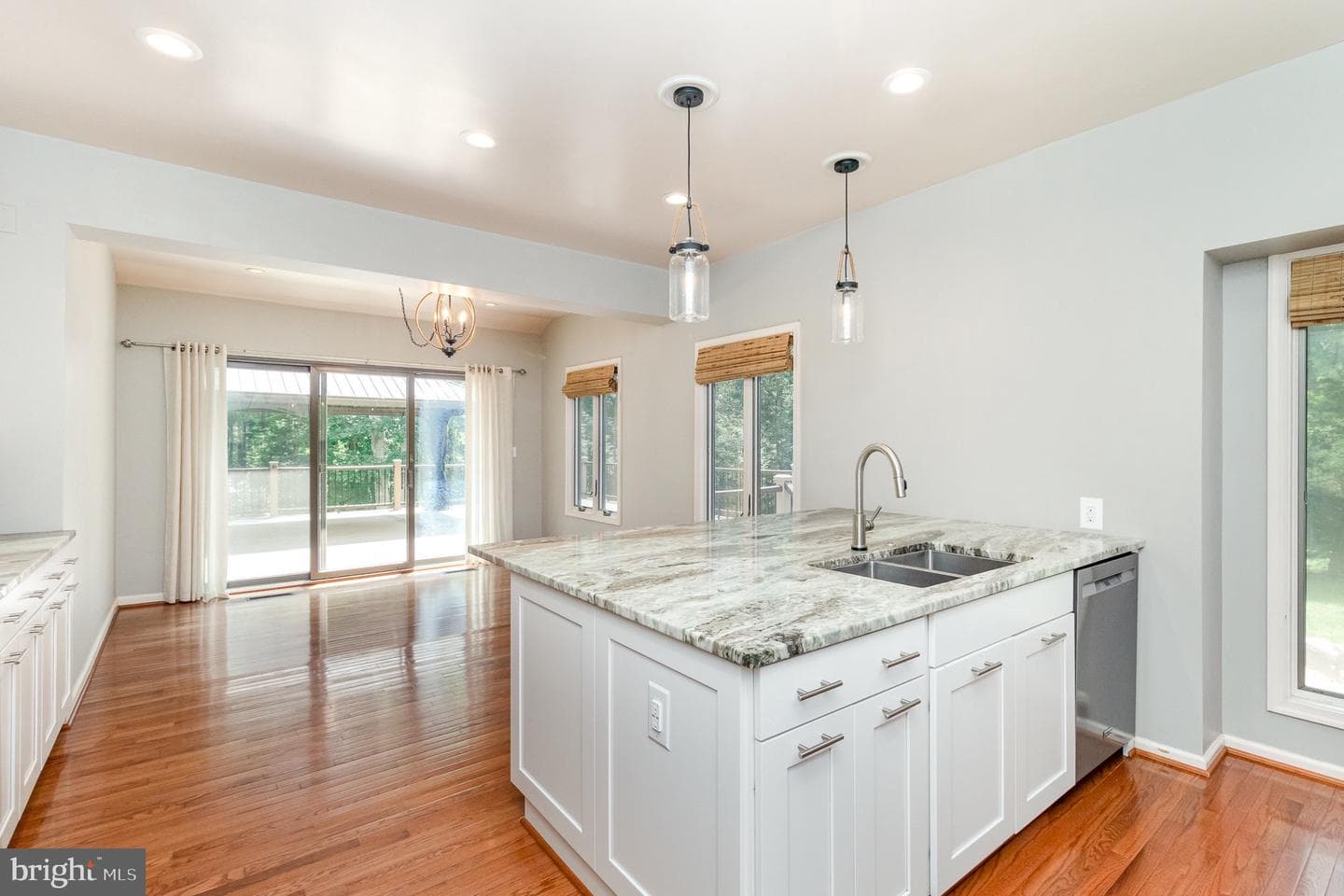 282 Lakeway Road photo 12
