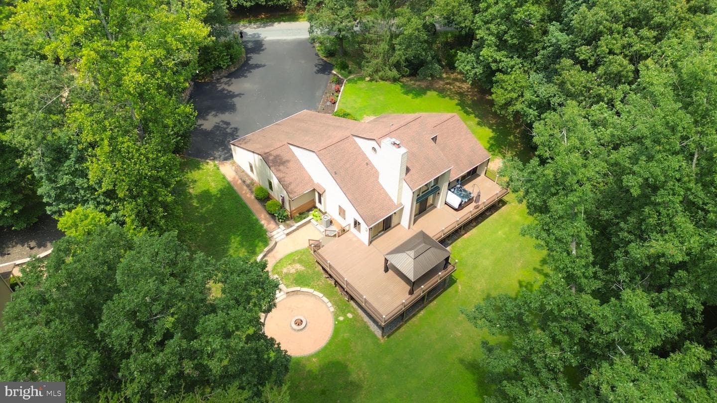 282 Lakeway Road photo 3