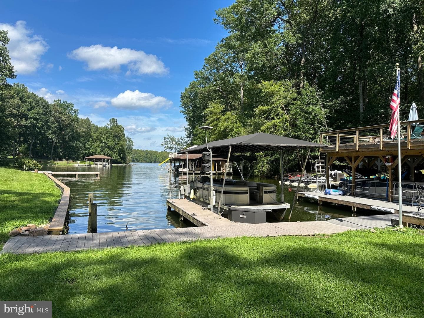 282 Lakeway Road photo 8