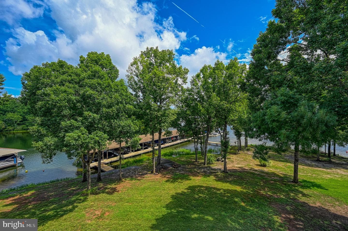 286 Lake Front Drive photo 3