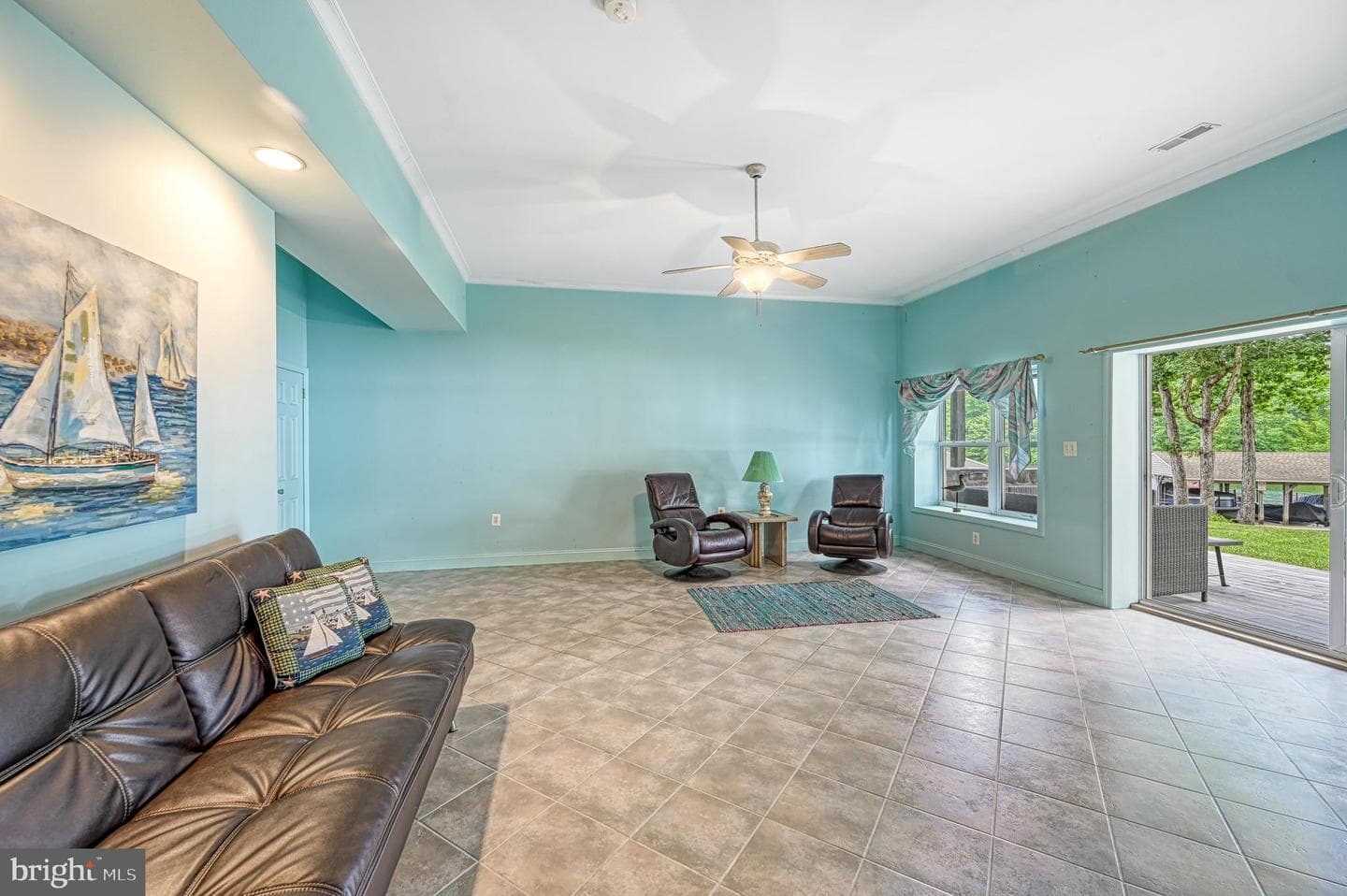 286 Lake Front Drive photo 35