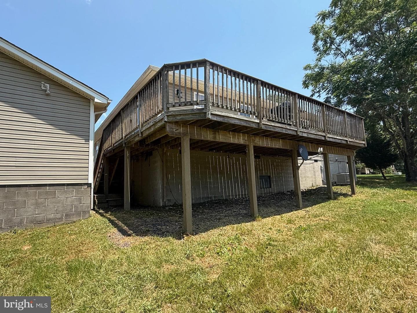 231 Derby Lane photo 17