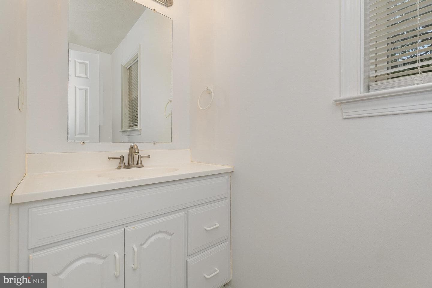 127 Ferndale Drive photo 14
