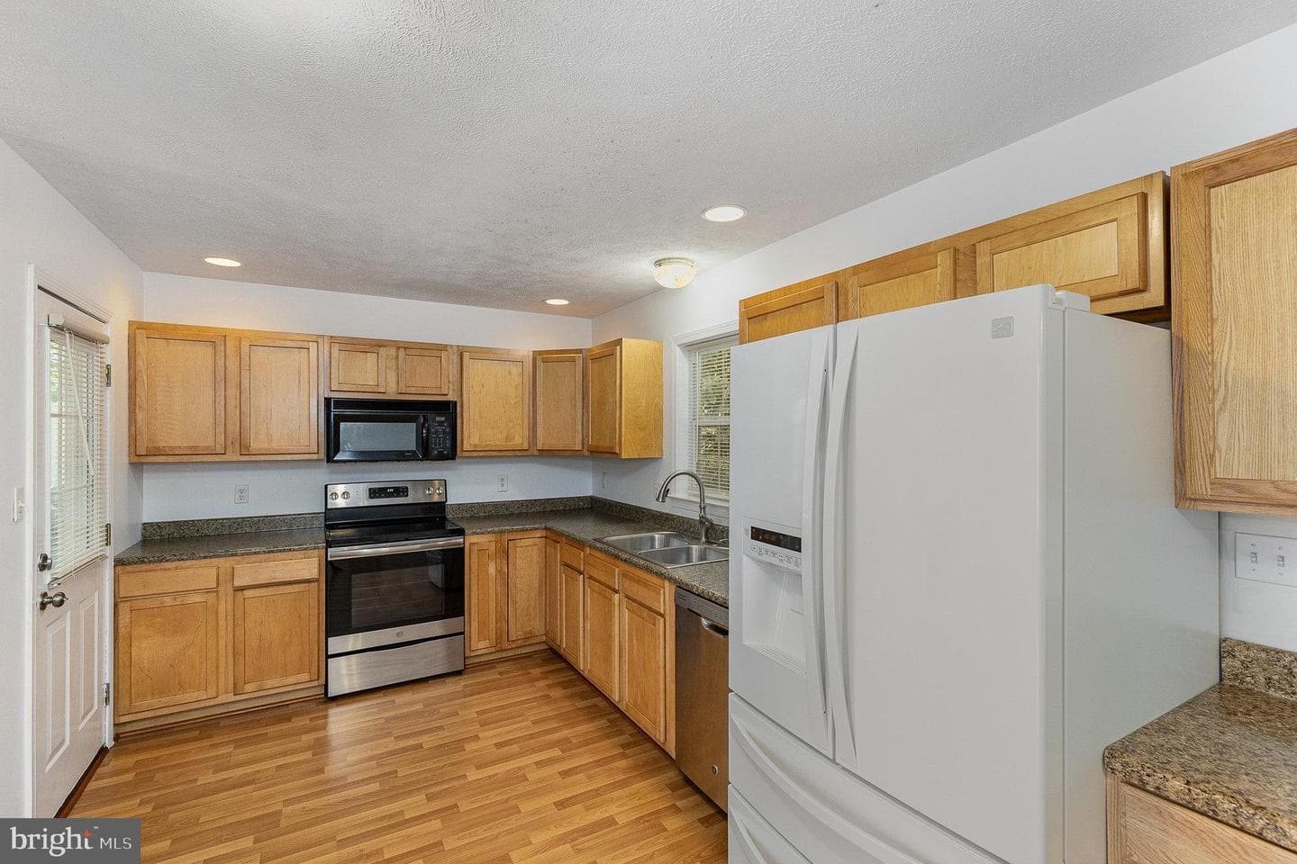 127 Ferndale Drive photo 6