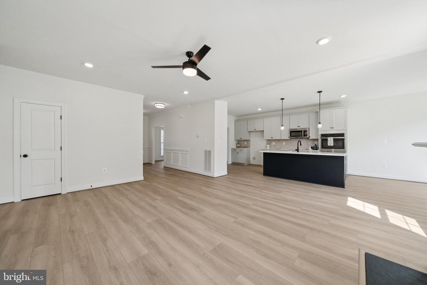 647 Fairview Drive photo 12