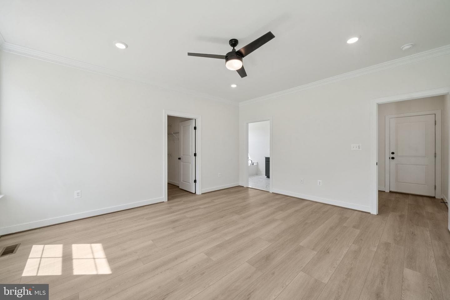 647 Fairview Drive photo 21