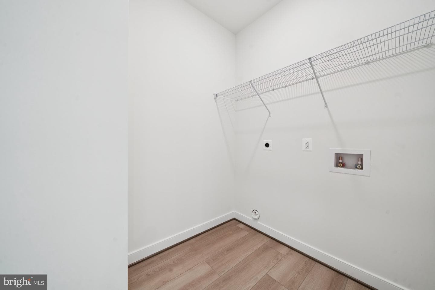 647 Fairview Drive photo 24