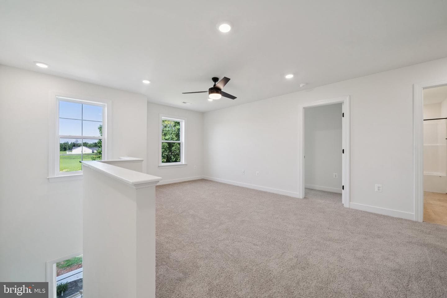 647 Fairview Drive photo 25