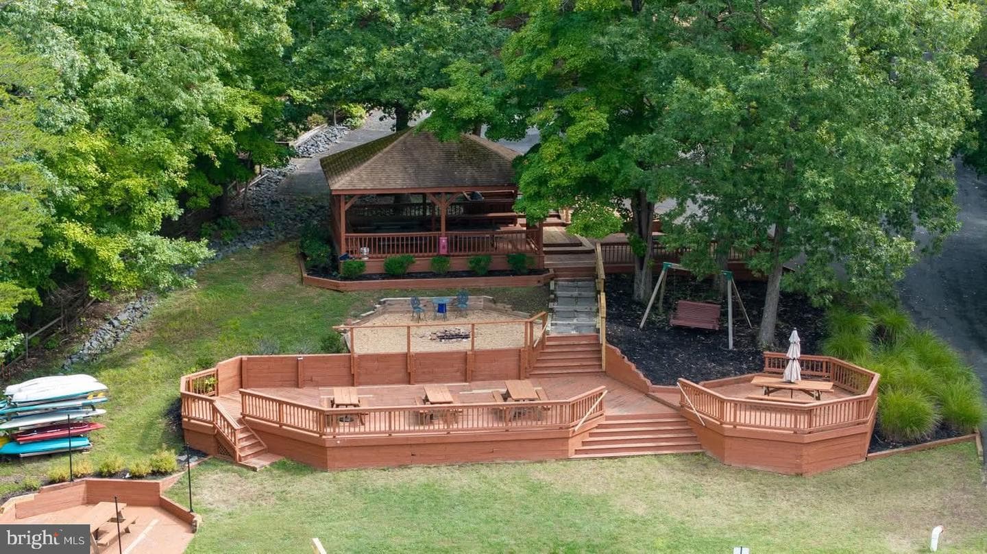 41 Lakeshore Lane photo 32