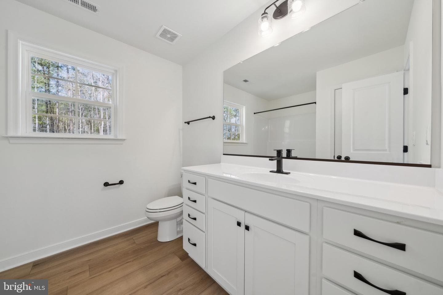 407 Richmond Avenue photo 10