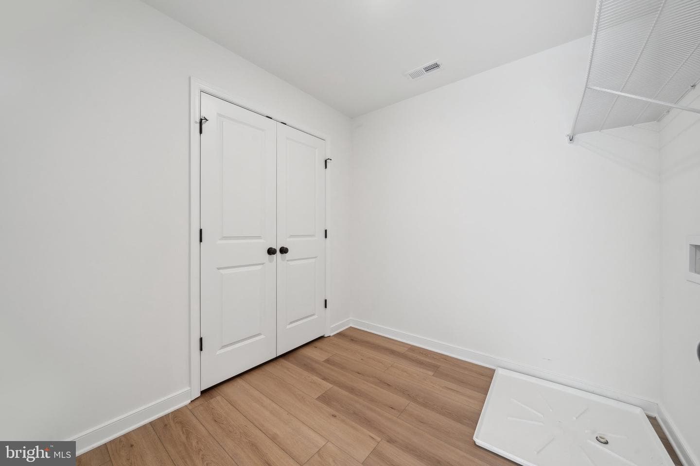 407 Richmond Avenue photo 11