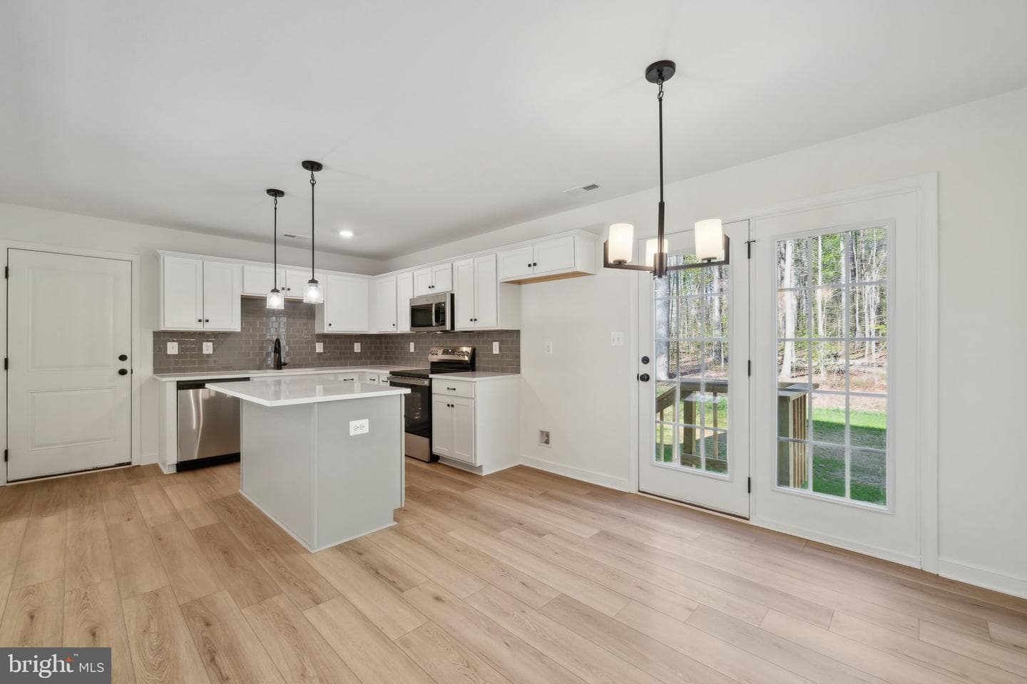 407 Richmond Avenue photo 18