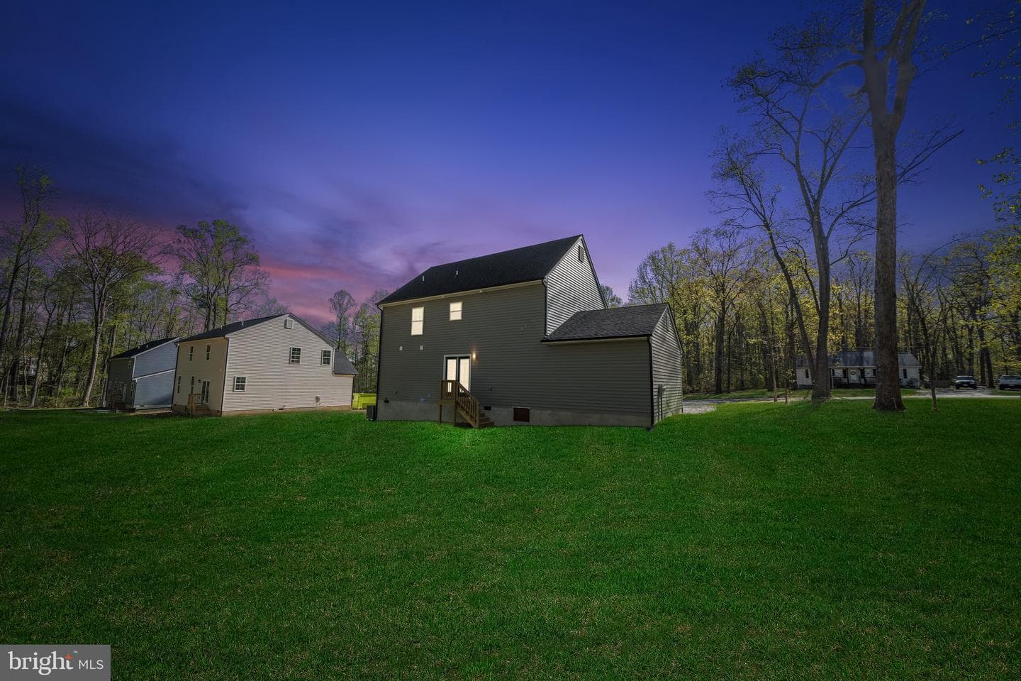 407 Richmond Avenue photo 26