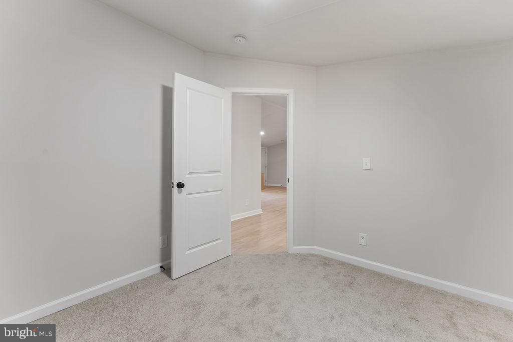 1301 Vawter Corner Road photo 16