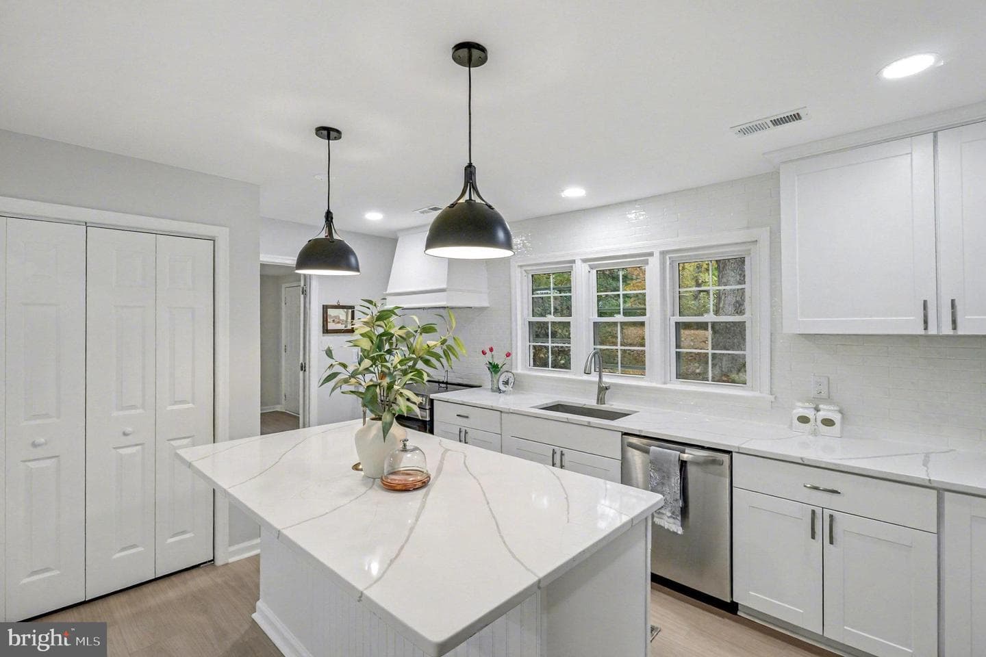846 Borden Road photo 14