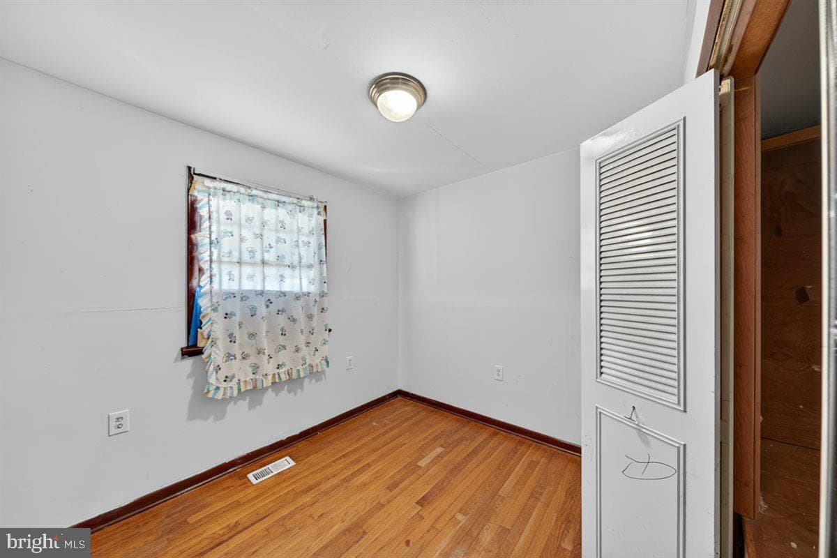 185 Smith Road photo 13