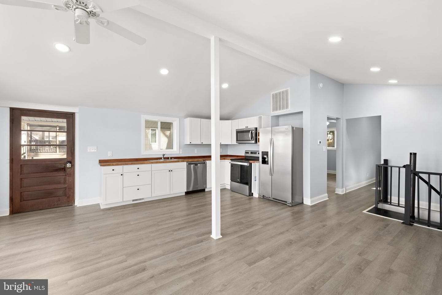 1262 S Lakeshore Drive photo 14